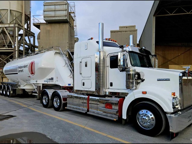 2021 Kenworth T409 SAR thumbnail